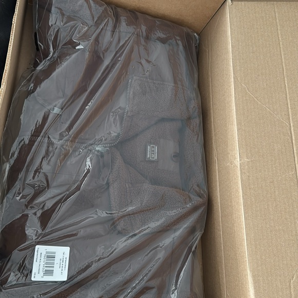 NWT The North Face x SKIMS 1995 RETRO DENALI FLEECE JACKET Size Large in Cocoa - Picture 6 of 11